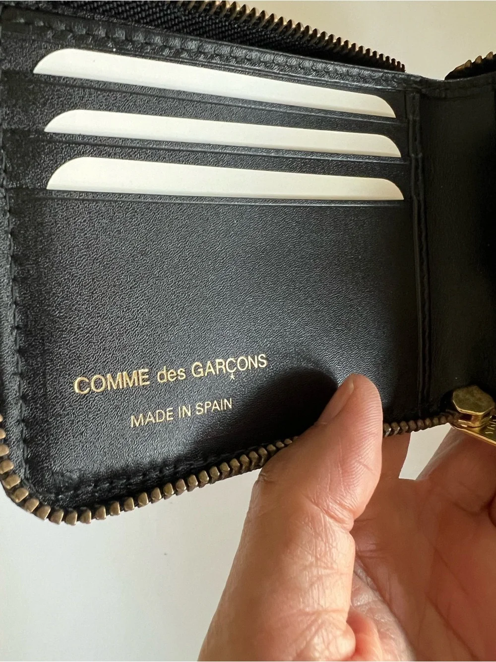 New Comme des Garcons Embossed Leather Zip Wallet